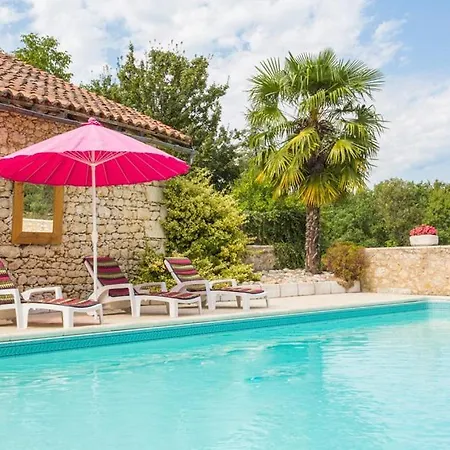 Sleeps 10 Pool Villa Valeuil