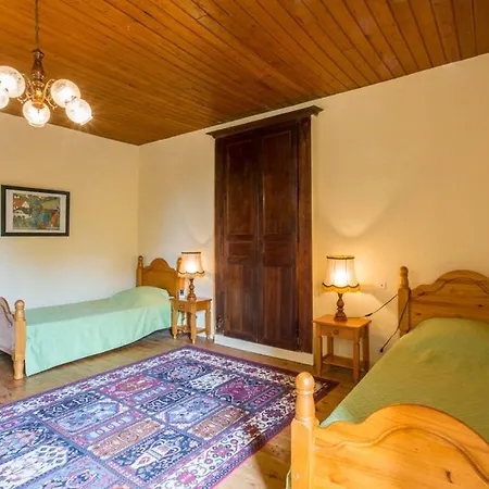 Sleeps 10 Pool Villa Valeuil
